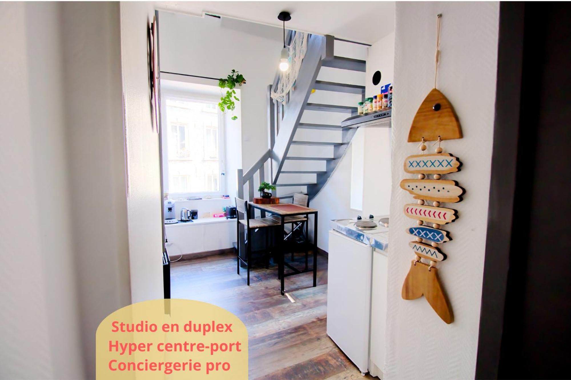 Petit Duplex Lumineux, Hyper Centre A 2 Pas Du Port, Intendance Luxury Host Cherbourg-en-Cotentin Exterior photo